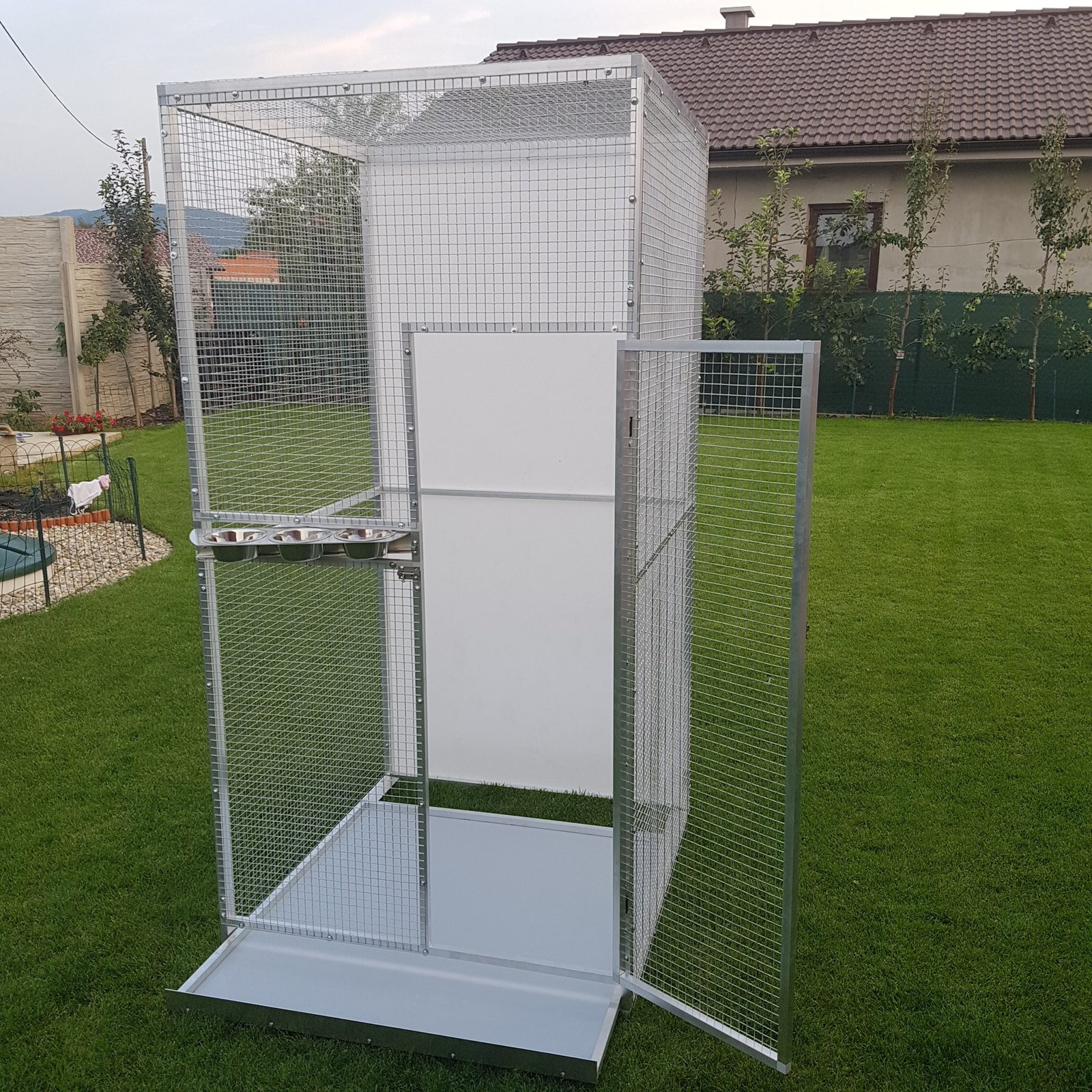 Voliéry pre vtákov Voliéry pre vtákov