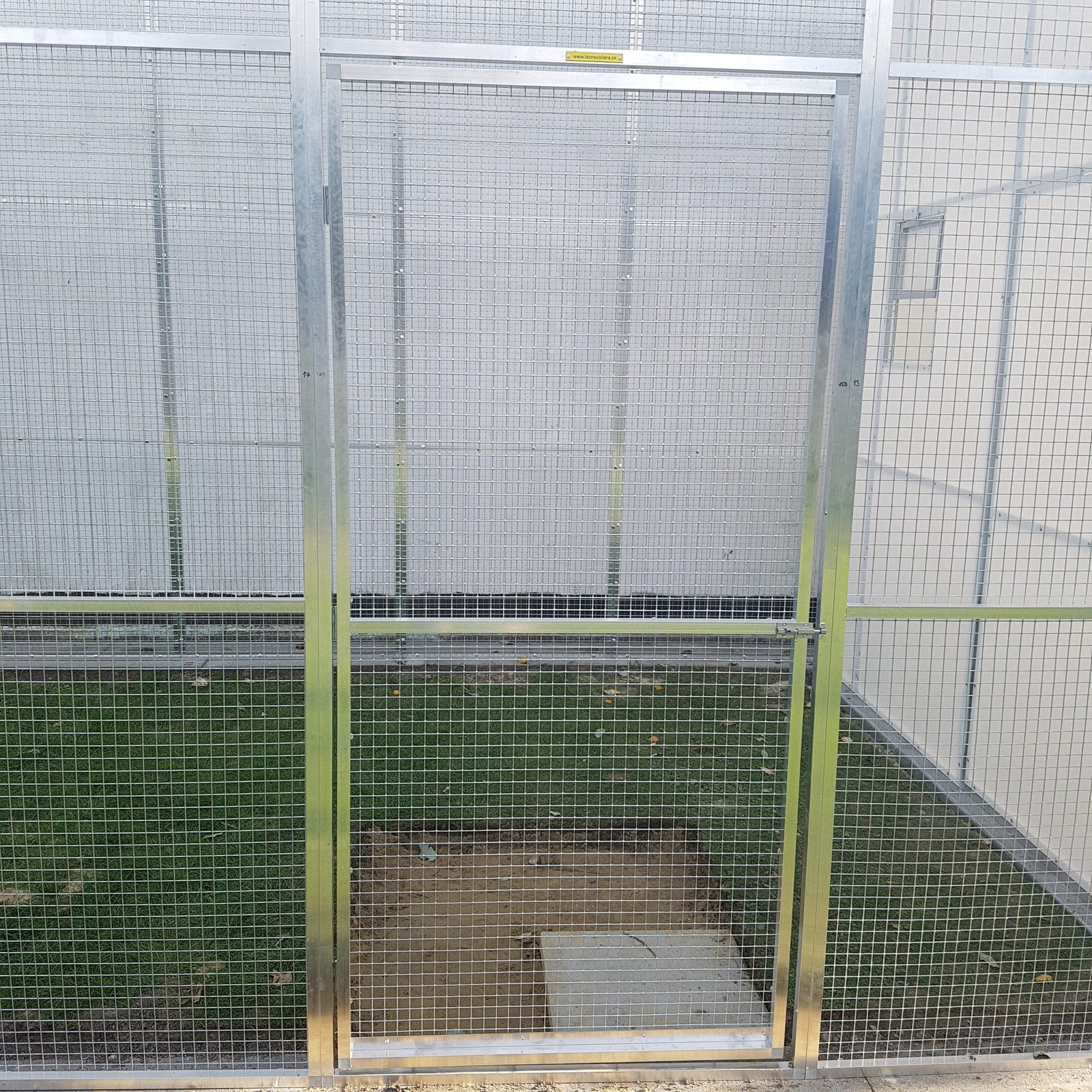 Voliéry pre vtákov Voliéry pre vtákov